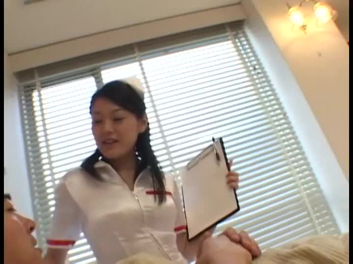 ナースが患者に全身ご奉仕
