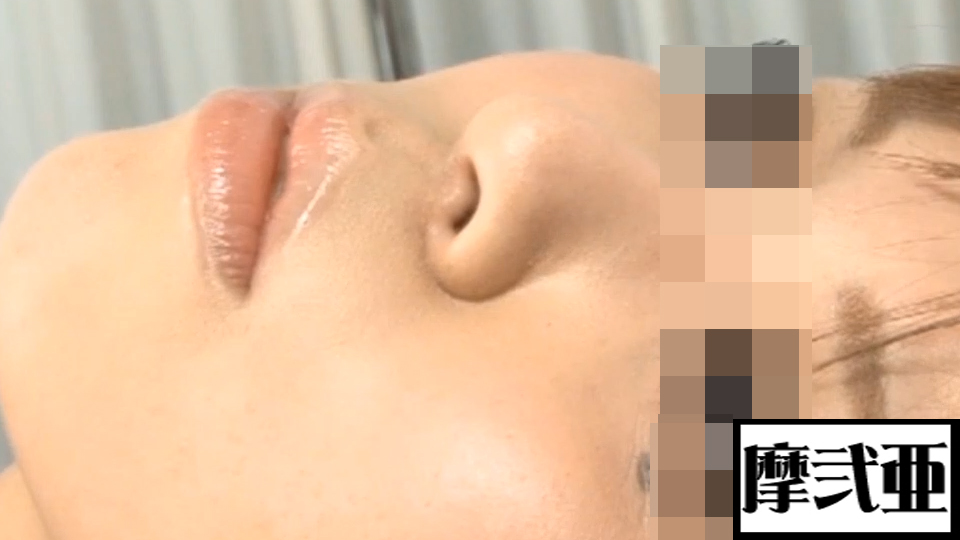 こんなかわいい子のアナルをあんなことやこんなこと。