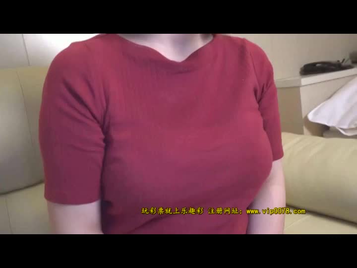 26歳若妻出産後の母乳プレイ