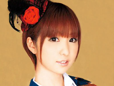 コスプレ喫茶で働く美しすぎる篠原麻○子激似店員 part.1