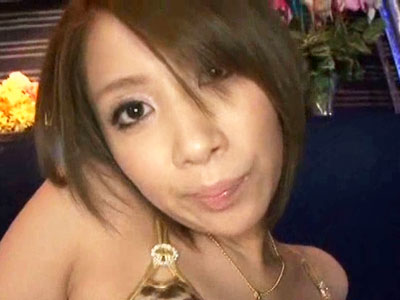 妖艶美女のプライベートくねくねエロダンス 前編