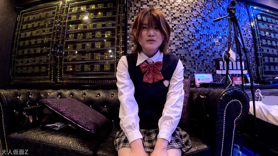 【素人初撮り】18歳なお　上京してきたばかりで普通のエッチしかしたことのない専門学校１年生。おもちゃでいじめて初のゴムなし生挿入で大量中出し